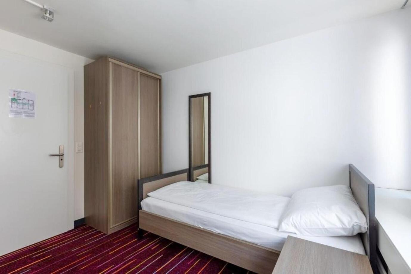 Glandon Rooms Limelight - Self-Check-In Люцерн Экстерьер фото